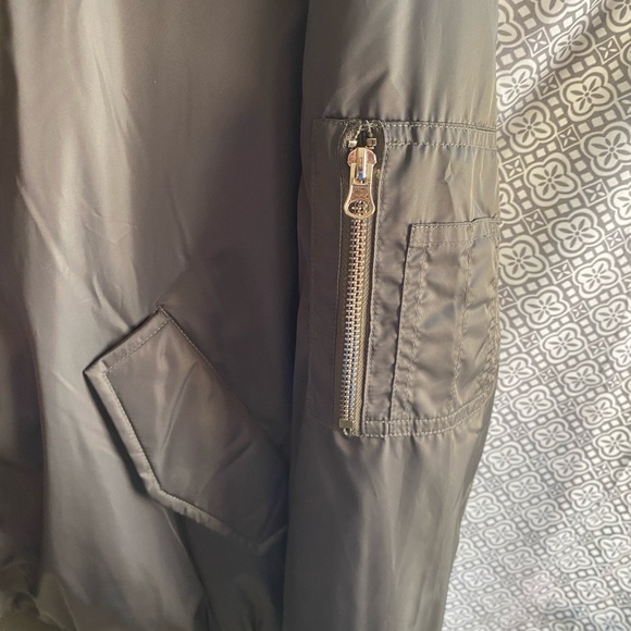 Bongo Green Bomber Jacket - Picture 4 of 5